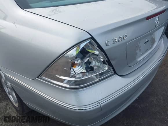 2004 Mercedes-Benz C 320 with VIN WDBRF64J74F481703, listed as a IAAI auction lot 41198886 with 221,437 mi miles and . Bid and sale history available at DreamBid. Image 6.