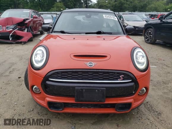 2021 MINI Hardtop Cooper S with VIN WMWXR5C08M2N51331, listed as a Copart auction lot 63426105 with 50,990 mi miles and Salvage title. Bid and sale history available at DreamBid. Image 5.