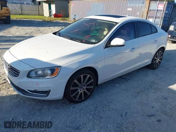 2017 Volvo S60 Inscription с VIN LYV402HK8HB195279, выставлен на аукционе IAAI как лот 43226188 с пробегом 145 213 миль миль и . История ставок и продаж доступна на DreamBid. Изображение 17.