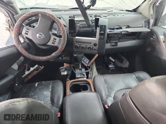 2005 Nissan Pathfinder LE с VIN 5N1AR18U45C751112, выставлен на аукционе Copart как лот 62487565 с пробегом Не указан миль и Списание • Salvage title. История ставок и продаж доступна на DreamBid. Изображение 8.