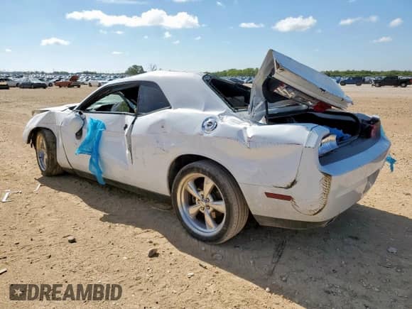 2012 Dodge Challenger R/T Plus с VIN 2C3CDYBT9CH171485, выставлен на аукционе Copart как лот 69305595 с пробегом Не указан миль и Списание • Salvage title. История ставок и продаж доступна на DreamBid. Изображение 2.