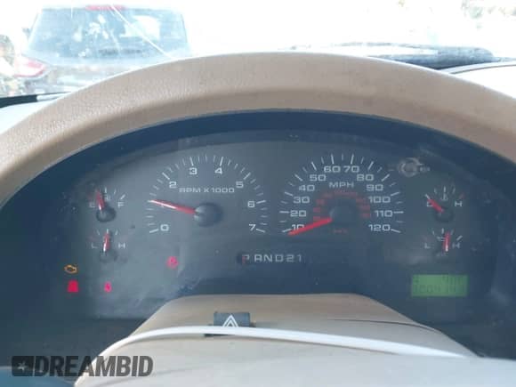 2007 Ford F-150 XL with VIN 1FTRF14V67NA58337, listed as a IAAI auction lot 43410917 with 300,414 mi miles and . Bid and sale history available at DreamBid. Image 7.