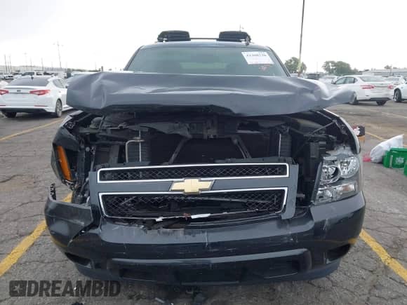 2011 Chevrolet Tahoe LS с VIN 1GNSCAE02BR364800, выставлен на аукционе IAAI как лот 43368230 с пробегом 171 865 миль миль и . История ставок и продаж доступна на DreamBid. Изображение 12.