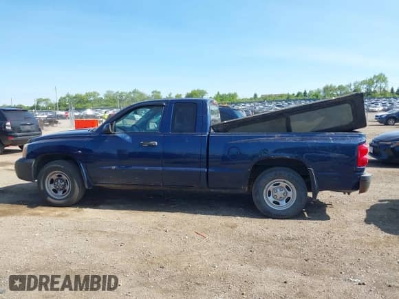 2006 Dodge Dakota ST with VIN 1D7HE22K56S532507, listed as a IAAI auction lot 42355536 with 136,569 mi miles and . Bid and sale history available at DreamBid. Image 14.