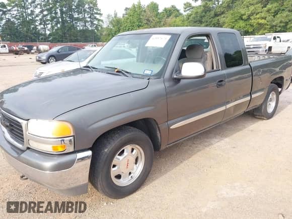 2000 GMC Sierra 1500 SLE with VIN 1GTEC19V0YZ215029, listed as a IAAI auction lot 42897673 with 276,882 mi miles and . Bid and sale history available at DreamBid. Image 2.