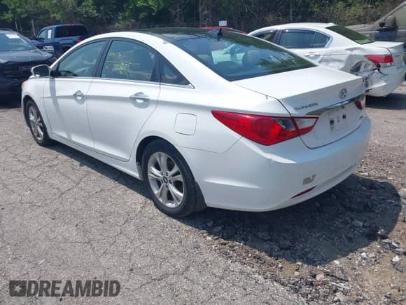 2012 Hyundai Sonata Limited с VIN 5NPEC4AC4CH457494, выставлен на аукционе IAAI как лот 42328721 с пробегом 144 779 миль миль и . История ставок и продаж доступна на DreamBid. Изображение 3.