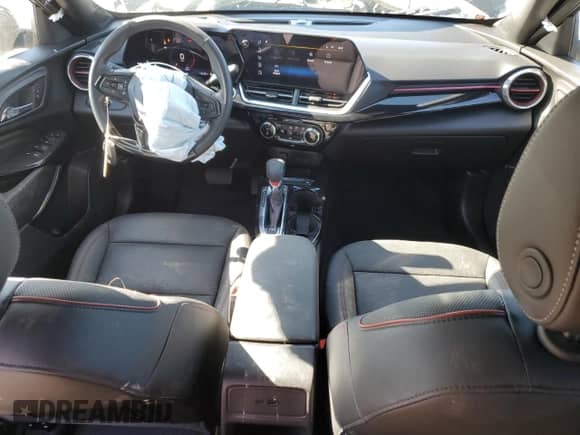 2025 Chevrolet Trax 2RS с VIN KL77LJEP5SC027324, выставлен на аукционе Copart как лот 69105095 с пробегом 13 458 миль миль и Списание • Salvage title. История ставок и продаж доступна на DreamBid. Изображение 8.