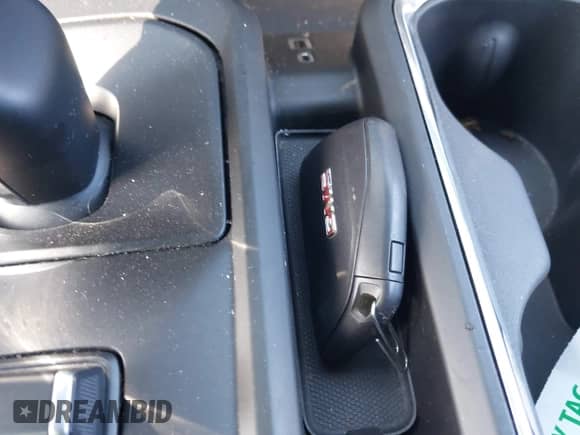 2023 GMC Sierra 1500 Denali z VIN 1GTUUGELXPZ168669, wystawiony jako IAAI lot #43378099 z przebiegiem 67 294 mil mil oraz . Historia ofert i sprzedaży dostępna na DreamBid. Obrazek 11.