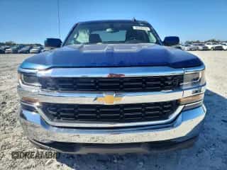2017 Chevrolet Silverado 1500 LT z VIN 1GCRCRECXHZ136570, wystawiony jako Copart lot #86299755 z przebiegiem 135 207 mil mil oraz Szkoda całkowita • Salvage title. Historia ofert i sprzedaży dostępna na DreamBid. Obrazek 5.