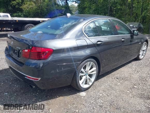 2014 BMW 5 Series 535i xDrive с VIN WBA5B3C59ED536757, выставлен на аукционе IAAI как лот 43097333 с пробегом 92 462 миль миль и . История ставок и продаж доступна на DreamBid. Изображение 4.