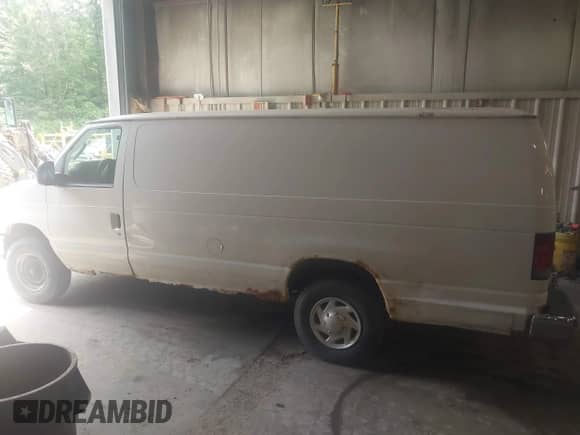 2011 Ford Econoline Cargo Commercial with VIN 1FTSS3ELXBDA58054, listed as a IAAI auction lot 42641162 with 103,413 mi miles and . Bid and sale history available at DreamBid. Image 14.