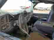 1999 Chevrolet Silverado 1500 LS с VIN 2GCEC19V2X1118549, выставлен на аукционе Copart как лот 68527045 с пробегом Не указан миль и На запчасти • Non repairable. История ставок и продаж доступна на DreamBid. Изображение 7.