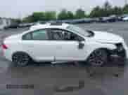 2017 Volvo S60 Dynamic z VIN YV140MTL6H2437364, wystawiony jako IAAI lot #42369420 z przebiegiem 93 442 mil mil oraz . Historia ofert i sprzedaży dostępna na DreamBid. Obrazek 13.