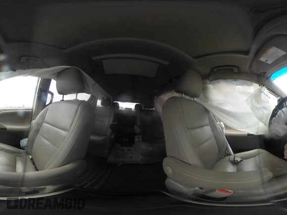 2017 Toyota Sienna XLE with VIN 5TDYZ3DC6HS785308, listed as a IAAI auction lot 43399880 with 98,909 mi miles and . Bid and sale history available at DreamBid. Image 20.