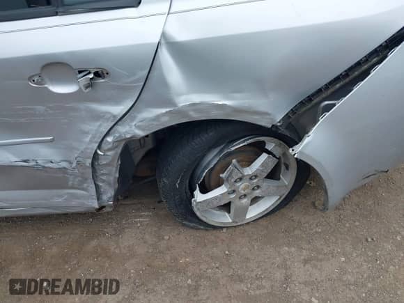 2010 Chevrolet Cobalt 2LT z VIN 1G1AF5F50A7149643, wystawiony jako IAAI lot #43050538 z przebiegiem 147 522 mil mil oraz . Historia ofert i sprzedaży dostępna na DreamBid. Obrazek 17.