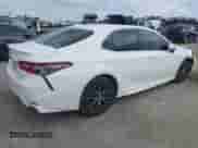 2023 Toyota Camry SE z VIN 4T1G11AK7PU806613, wystawiony jako IAAI lot #43396453 z przebiegiem 43 668 mil mil oraz . Historia ofert i sprzedaży dostępna na DreamBid. Obrazek 4.