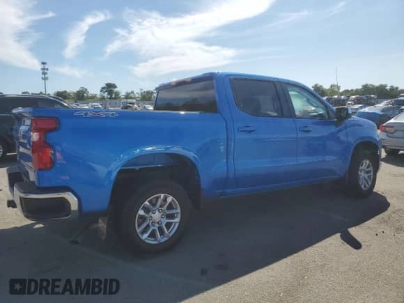2025 Chevrolet Silverado 1500 with VIN 3GCPKKEKXSG321475, listed as a Copart auction lot 71133495 with 2,167 mi miles and Salvage title. Bid and sale history available at DreamBid. Image 3.