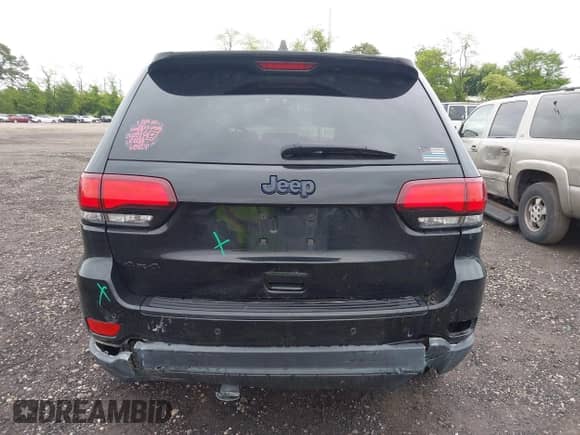2018 Jeep Grand Cherokee Laredo с VIN 1C4RJFAGXJC502498, выставлен на аукционе IAAI как лот 42343738 с пробегом 81 600 миль миль и . История ставок и продаж доступна на DreamBid. Изображение 17.