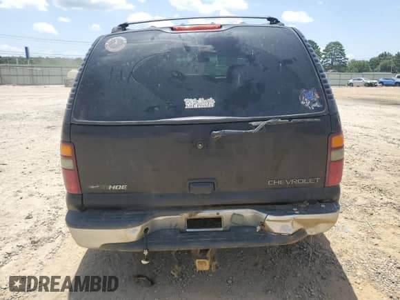 2001 Chevrolet Tahoe LS с VIN 1GNEC13TX1R174848, выставлен на аукционе Copart как лот 65323465 с пробегом 300 669 миль миль и Списание • Salvage title. История ставок и продаж доступна на DreamBid. Изображение 6.