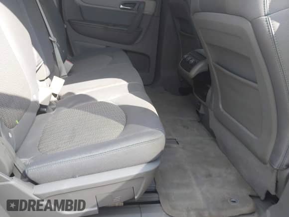 2015 Chevrolet Traverse LT с VIN 1GNKRGKD5FJ192730, выставлен на аукционе IAAI как лот 43156725 с пробегом Не указан миль и . История ставок и продаж доступна на DreamBid. Изображение 8.