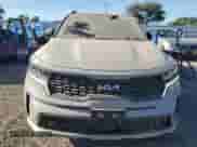 2022 Kia Sorento SX z VIN 5XYRK4LF0NG109861, wystawiony jako Copart lot #66140415 z przebiegiem 31 138 mil mil oraz Szkoda całkowita • Salvage title. Historia ofert i sprzedaży dostępna na DreamBid. Obrazek 5.