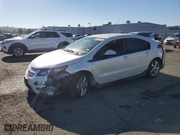 2013 Chevrolet Volt с VIN 1G1RH6E48DU108131, выставлен на аукционе Copart как лот 85401685 с пробегом 172 386 миль миль и Списание • Salvage title. История ставок и продаж доступна на DreamBid. Изображение 1.
