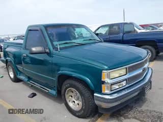 1997 Chevrolet Silverado 1500 z VIN 1GCEC14W2VZ128566, wystawiony jako IAAI lot #43148276 z przebiegiem 220 342 mil mil oraz . Historia ofert i sprzedaży dostępna na DreamBid. Obrazek 1.