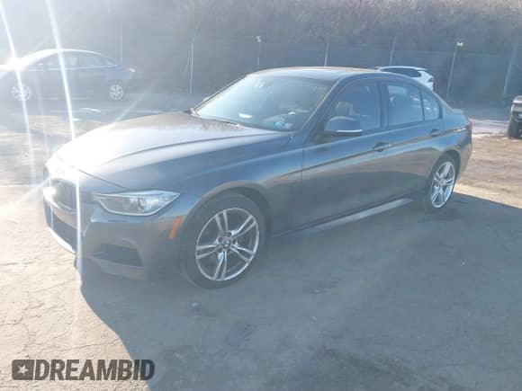 2014 BMW 3 Series 335i xDrive with VIN WBA3B9G54ENR91076, listed as a IAAI auction lot 41643651 with 55,558 mi miles and . Bid and sale history available at DreamBid. Image 18.