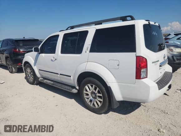 2010 Nissan Pathfinder SE with VIN 5N1AR1NN6AC605947, listed as a Copart auction lot 69423815 with 163,430 mi miles and Clean title. Bid and sale history available at DreamBid. Image 2.