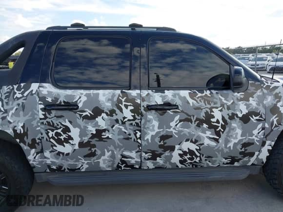 2011 Chevrolet Avalanche LS с VIN 3GNMCEE04BG247977, выставлен на аукционе IAAI как лот 43391002 с пробегом 273 025 миль миль и . История ставок и продаж доступна на DreamBid. Изображение 13.