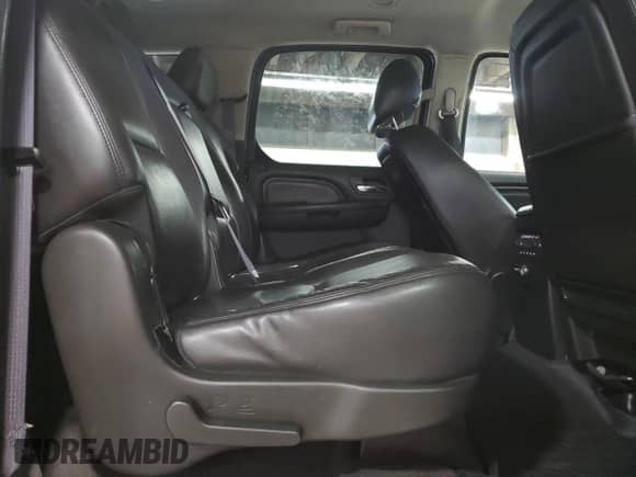 2014 Cadillac Escalade with VIN 1GYS4GEF2ER118003, listed as a Copart auction lot 53081955 with 269,073 mi miles and Clean title. Bid and sale history available at DreamBid. Image 11.