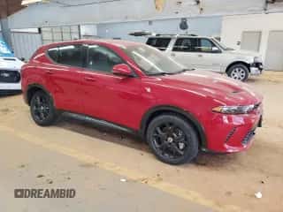 2024 Dodge Hornet R/T с VIN ZACPDFCW0R3A43712, выставлен на аукционе Copart как лот 43176865 с пробегом 10 933 миль миль и На запчасти • Non repairable. История ставок и продаж доступна на DreamBid. Изображение 4.