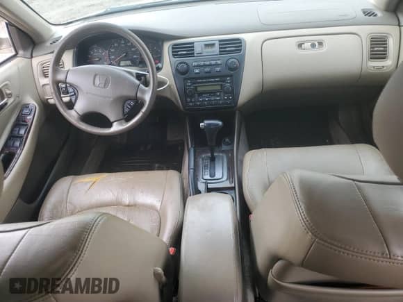 2002 Honda Accord EX with VIN JHMCG660X2C002471, listed as a Copart auction lot 57236995 with 299,618 mi miles and Salvage title. Bid and sale history available at DreamBid. Image 8.