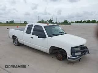 1996 Chevrolet Silverado 1500 with VIN 2GCEC19RXT1123026, listed as a IAAI auction lot 42772394 with 395,414 mi miles and . Bid and sale history available at DreamBid. Image 1.