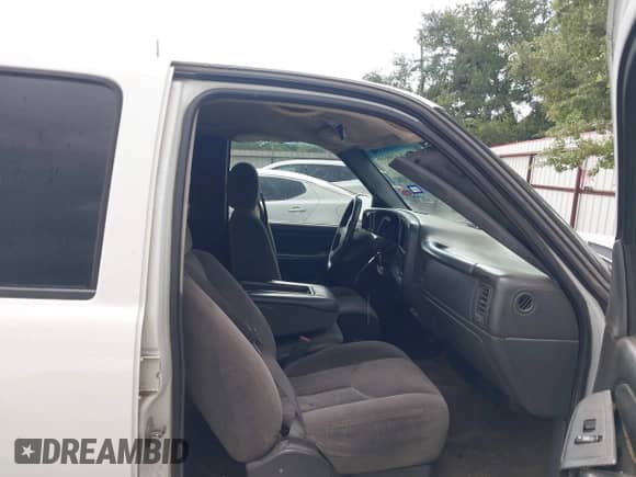 2007 Chevrolet Silverado 1500 LT3 с VIN 2GCEC13Z171158178, выставлен на аукционе IAAI как лот 42466144 с пробегом Не указан миль и . История ставок и продаж доступна на DreamBid. Изображение 5.