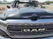 2021 Ram 1500 Limited z VIN 1C6SRFHM6MN800164, wystawiony jako Copart lot #54411875 z przebiegiem Nie podano mil oraz Szkoda całkowita • Salvage title. Historia ofert i sprzedaży dostępna na DreamBid. Obrazek 11.