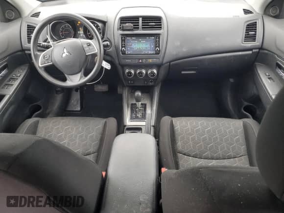 2021 Mitsubishi Outlander ES с VIN JA4APUAU7MU004371, выставлен на аукционе Copart как лот 82433925 с пробегом 72 615 миль миль и Списание • Salvage title. История ставок и продаж доступна на DreamBid. Изображение 8.