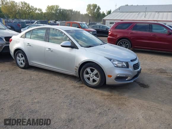 2016 Chevrolet Cruze LT с VIN 1G1PE5SB5G7139921, выставлен на аукционе IAAI как лот 43225375 с пробегом 157 829 миль миль и . История ставок и продаж доступна на DreamBid. Изображение 1.