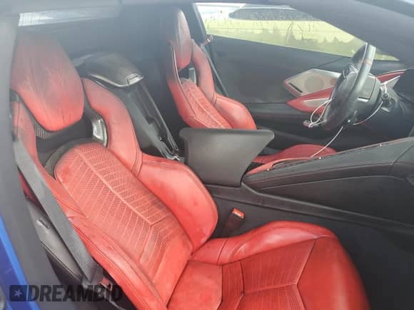 2022 Chevrolet Corvette 3LT с VIN 1G1YC3D49N5103025, выставлен на аукционе Copart как лот 75057184 с пробегом Не указан миль и На запчасти • Non repairable. История ставок и продаж доступна на DreamBid. Изображение 10.