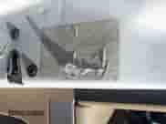 2008 Chevrolet Equinox LT z VIN 2CNDL53F286078056, wystawiony jako IAAI lot #43521017 z przebiegiem 200 006 mil mil oraz . Historia ofert i sprzedaży dostępna na DreamBid. Obrazek 9.