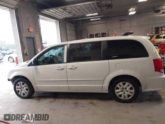 2015 Dodge Grand Caravan SE Plus with VIN 2C4RDGBGXFR508683, listed as a IAAI auction lot 43430165 with 227,020 mi miles and . Bid and sale history available at DreamBid. Image 14.