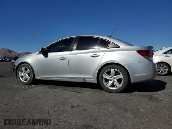 2015 Chevrolet Cruze Diesel z VIN 1G1P75SZ4F7263880, wystawiony jako Copart lot #66901815 z przebiegiem 196 972 mil mil oraz Szkoda całkowita • Salvage title. Historia ofert i sprzedaży dostępna na DreamBid. Obrazek 2.