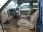 1998 GMC Sierra 1500 z VIN 2GTEC19M7W1508312, wystawiony jako Copart lot #79460454 z przebiegiem 303 454 mil mil oraz Szkoda całkowita • Salvage title. Historia ofert i sprzedaży dostępna na DreamBid. Obrazek 7.