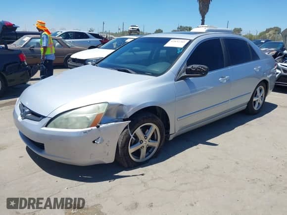 2005 Honda Accord EX-L with VIN 1HGCM56885A104573, listed as a IAAI auction lot 42832202 with 223,109 mi miles and . Bid and sale history available at DreamBid. Image 2.