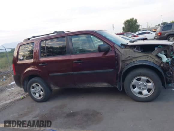 2011 Honda Pilot LX с VIN 5FNYF4H20BB031249, выставлен на аукционе IAAI как лот 43101101 с пробегом 190 545 миль миль и . История ставок и продаж доступна на DreamBid. Изображение 13.