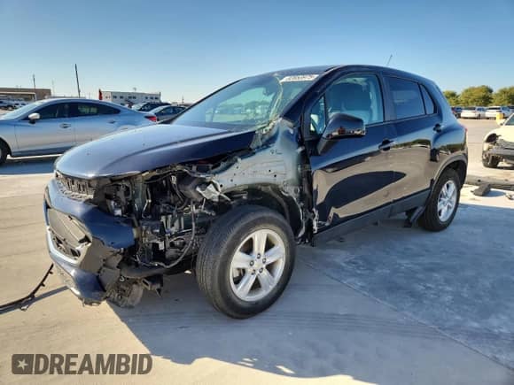 2021 Chevrolet Trax LS с VIN KL7CJKSB9MB329100, выставлен на аукционе Copart как лот 82653975 с пробегом 28 938 миль миль и Чистый • Clean title. История ставок и продаж доступна на DreamBid. Изображение 1.