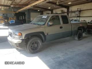 2001 GMC Sierra 1500 SLE с VIN 2GTEK19T811350761, выставлен на аукционе Copart как лот 64498985 с пробегом 171 664 миль миль и Списание • Salvage title. История ставок и продаж доступна на DreamBid. Изображение 1.