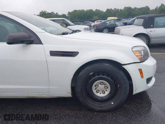 2014 Chevrolet Caprice Police Police с VIN 6G3NS5U23EL929696, выставлен на аукционе IAAI как лот 42439337 с пробегом 121 479 миль миль и . История ставок и продаж доступна на DreamBid. Изображение 17.