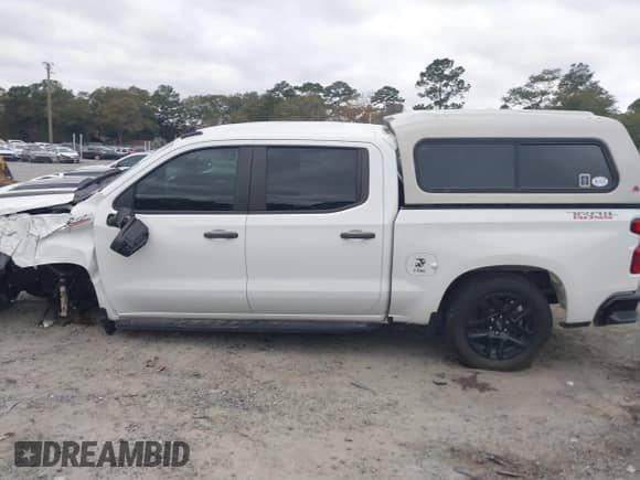 2022 Chevrolet Silverado 1500 Custom Trail Boss с VIN 3GCPDCEK7NG583197, выставлен на аукционе IAAI как лот 40958538 с пробегом 30 086 миль миль и . История ставок и продаж доступна на DreamBid. Изображение 13.