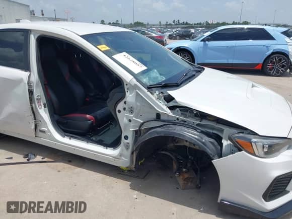 2018 Subaru WRX STI с VIN JF1VA2M65J9838296, выставлен на аукционе IAAI как лот 42628057 с пробегом 64 426 миль миль и . История ставок и продаж доступна на DreamBid. Изображение 6.